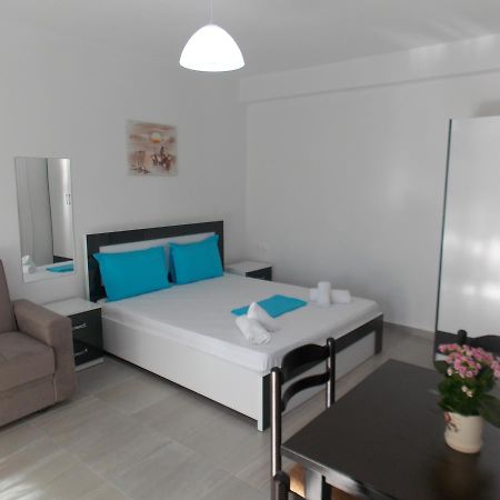 Elvin Apartments ساراندا المظهر الخارجي الصورة