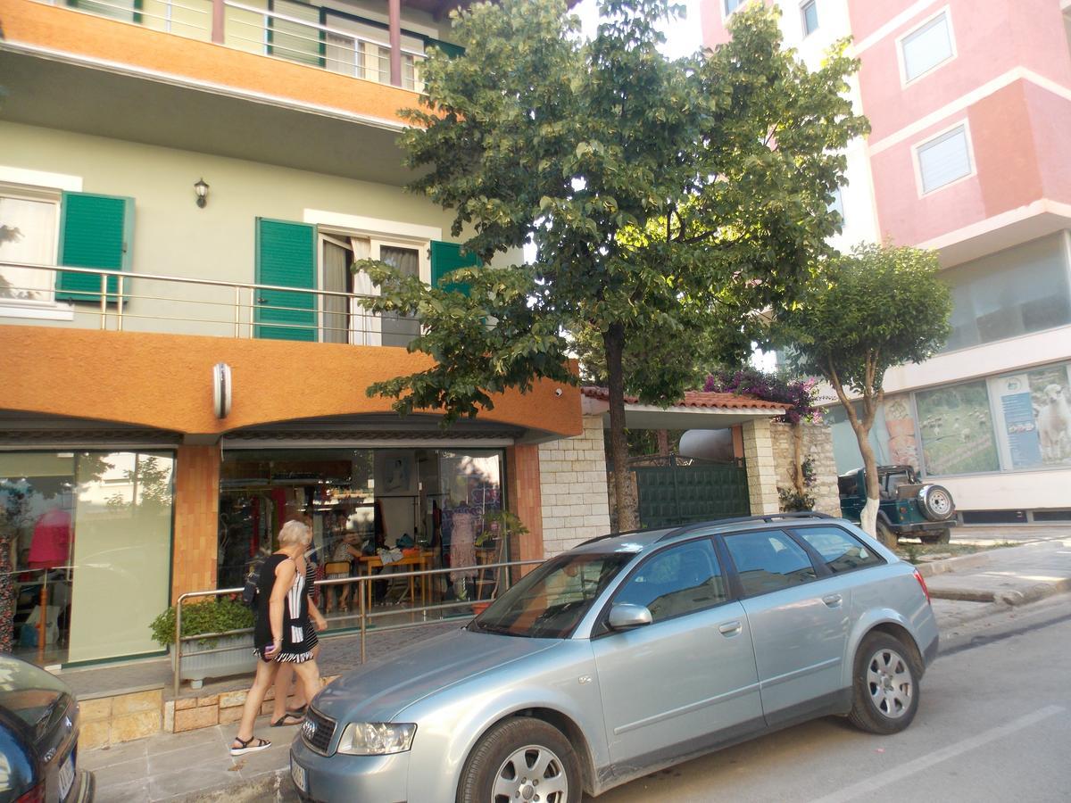 Elvin Apartments ساراندا المظهر الخارجي الصورة